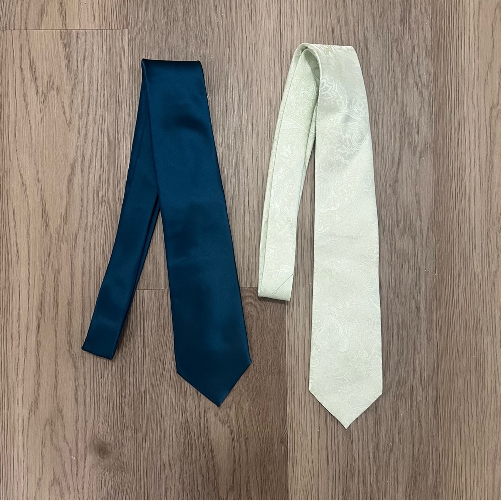 Puccini Men’s Teal and Pale Green Tie Bundle